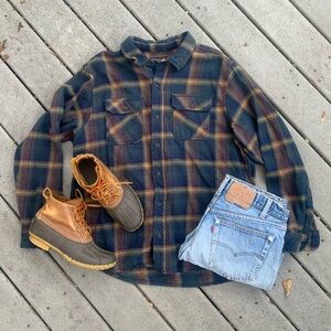 Vintage Flannel Button Up Shirt || Long Sleeve Plaid Cotton Button Down Layer